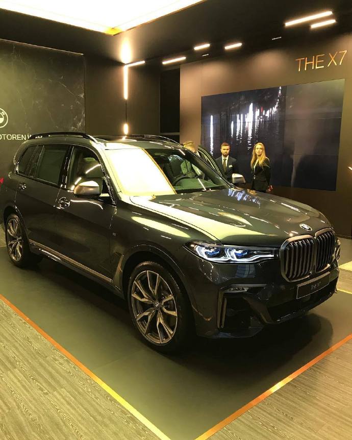 全新宝马x7实车海外到店