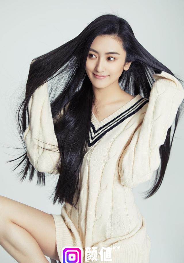 90后新晋女演员看水瓶座精分美少女大闹娱乐圈