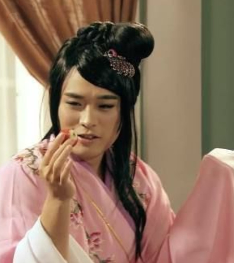 跑男换上女装李晨还防走光邓超辣孙俪眼睛鹿晗毫无违和