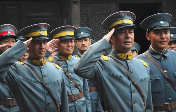 因此,清政府决定进行军事制度改革,创建了一支全新的部队:定武军,也就