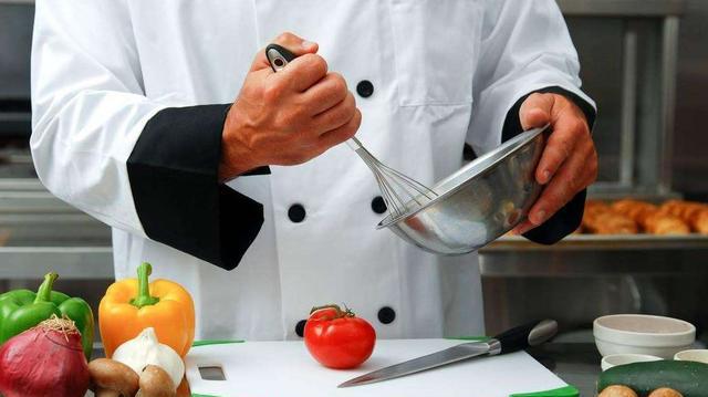 介绍30个烹饪小窍门,不是最全,但全都受用,送给初入后厨的你