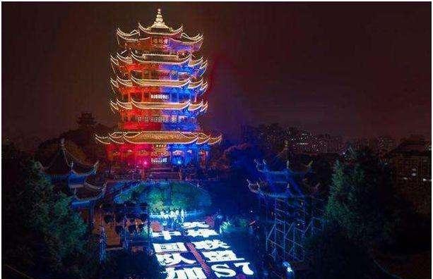 黄鹤楼,长城亮灯,到"纪念碑谷心世界纪念馆",再到《王者荣耀》kpl楼宇