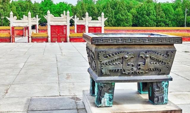 交通:地铁2号线到雍和宫或安定门站,地铁5号线到雍和宫或和平里北街站