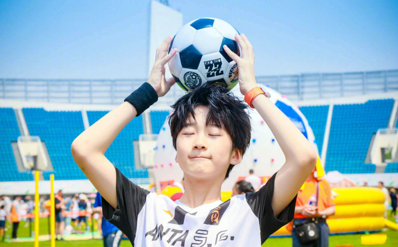 咘咘 修允菲 贾静雯和修杰楷的女儿,完美继承了爸爸