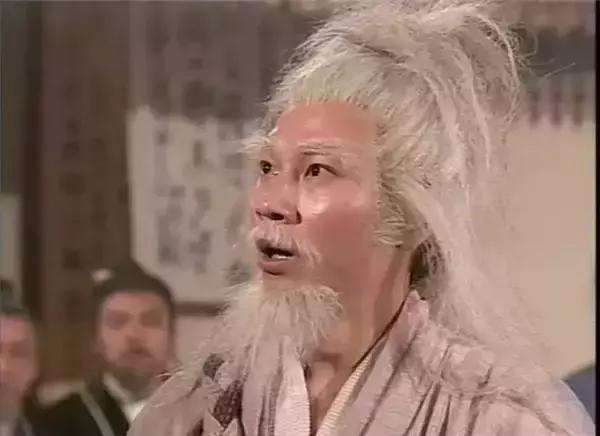 神雕中此人内功深厚远胜郭靖秒杀张三丰是江湖的半壁江山