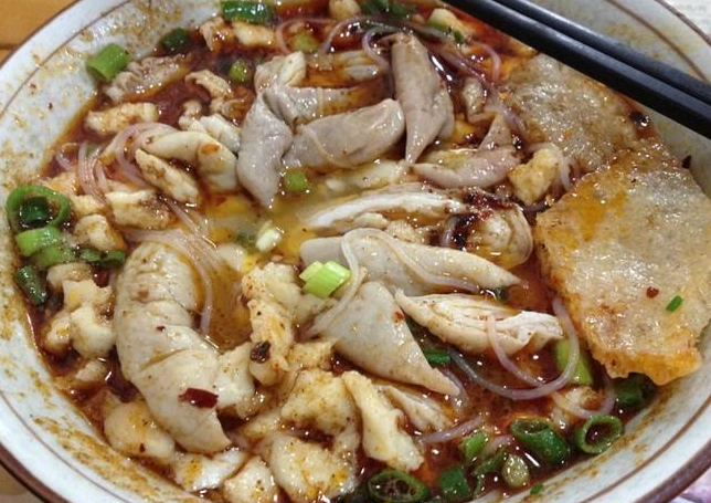 葫芦头是陕西西安特有的汉族传统风味小吃味醇汤浓馍筋肉嫩