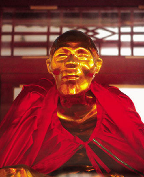 实拍九华山的肉身菩萨,图4法师曾参加抗战