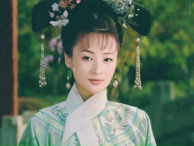 甄嬛传: 换上各娘娘造型的蒋勤勤竟艳压群芳, 当真是纯元不二人选