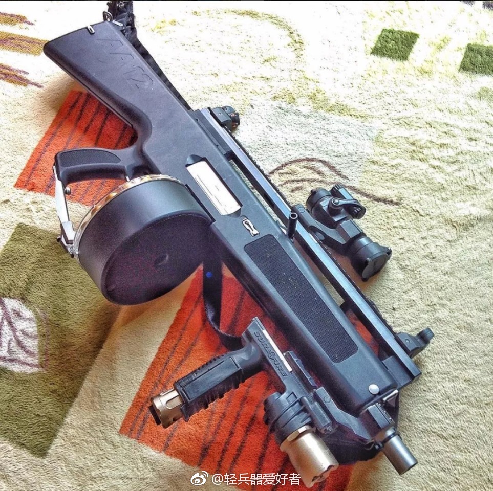 大喷子"aa-12霰弹枪"美国惊现民用版|武器|霰弹枪|艾奇逊_新浪新闻