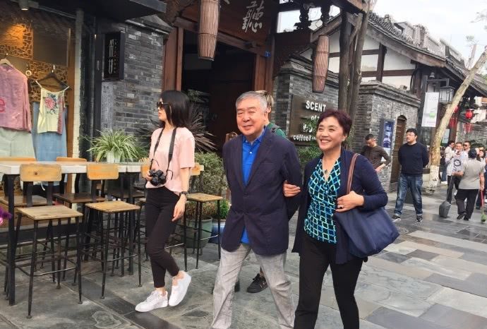 妻子宋艳深情悼念师胜杰去世:我最爱的人,来世我们还做夫妻!