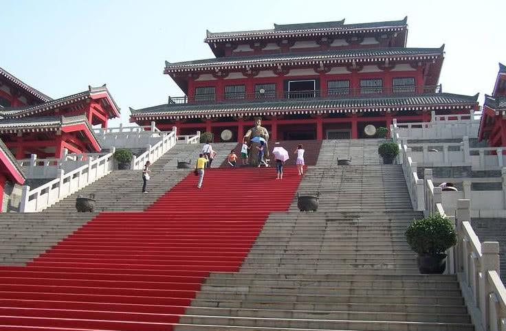 斥资2亿才运营13年就遭强制拆除!被称最悲残!