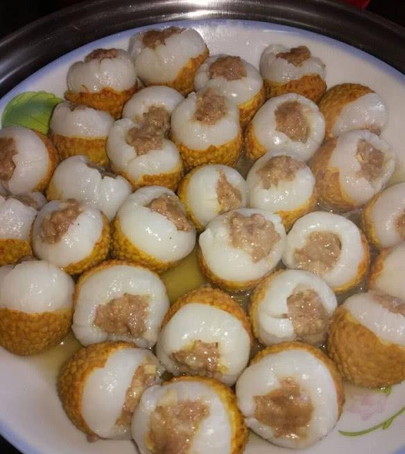 荔枝即将大量上市,广西人告诉你荔枝正确的吃法,网友:太黑暗了