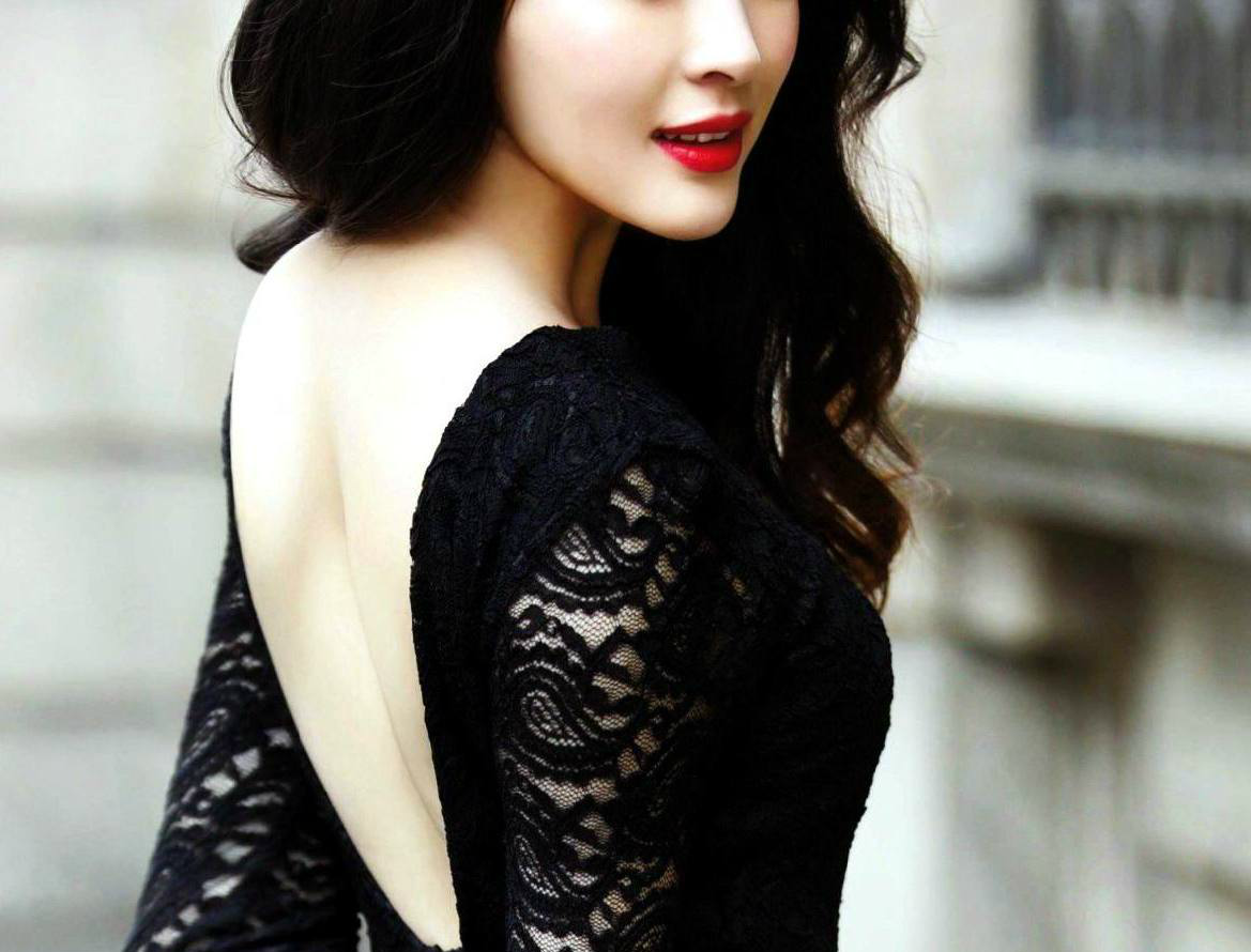 4大水瓶座女星只露半张脸1秒找出黄圣依你找出胡冰卿用几秒