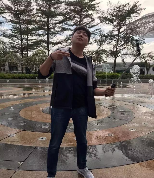 斗鱼美食区的教父级人物张大龙,无人不知,无人不晓!