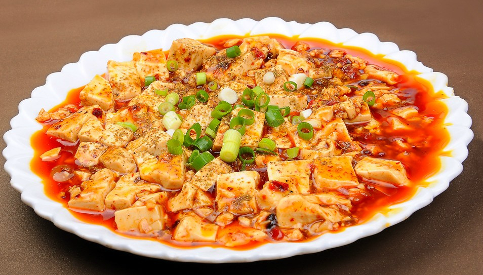 麻婆豆腐这道菜突出川菜麻辣的特点非常好吃