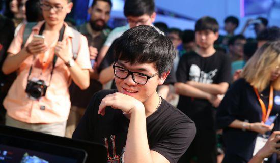 棋王柯洁现身cj,上海火了