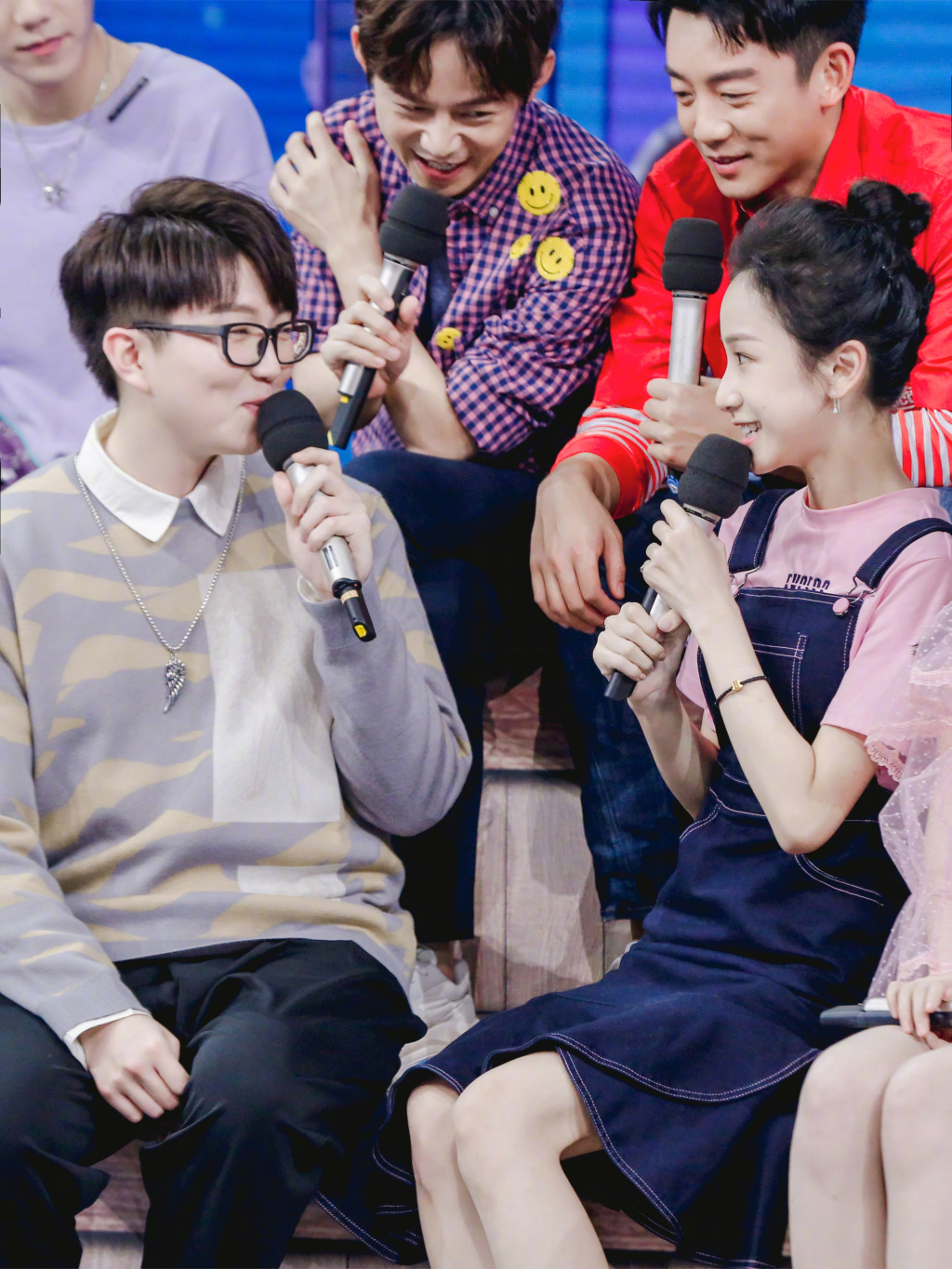 何炅公开向孙怡道歉,因在快本上一个失误,网友:当时在想啥呢?