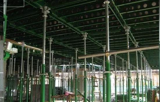 台式早拆模板:4人可搭建,可达100㎡/人,循环使用100次