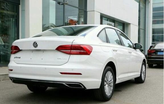 大众速腾和大众朗逸,哪个更值得买呢?