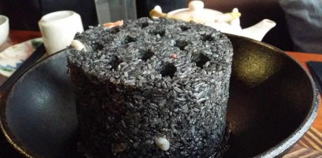 邯郸人朋友圈超火的美食"煤球饭",原来是这样做成的!