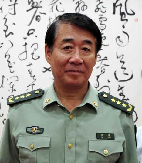 他6年从县长升至副省长,9年从中将荣升上将,横跨军政两界!