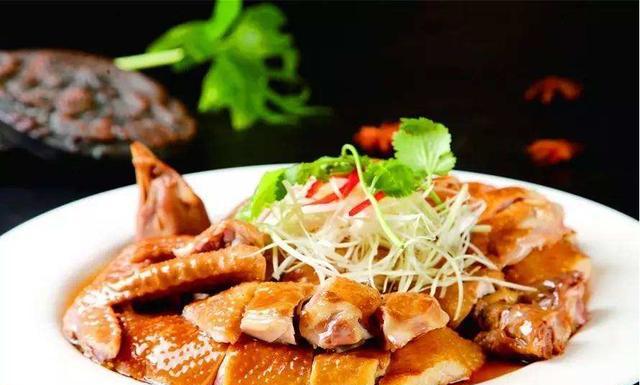 清远鸡的做法,清远白切鸡,豉油清远鸡,清远参鸡汤这样做才好吃