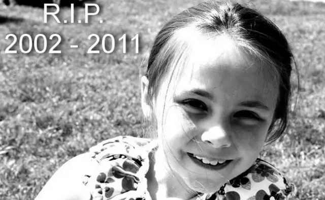 9岁女儿许下心愿后不幸离世, 妈妈帮她完成后感动了世界!