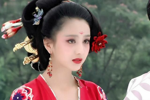 古装剧的美人计,杨颖演技巅峰,佟丽娅魅惑,最后一个被造型毁了