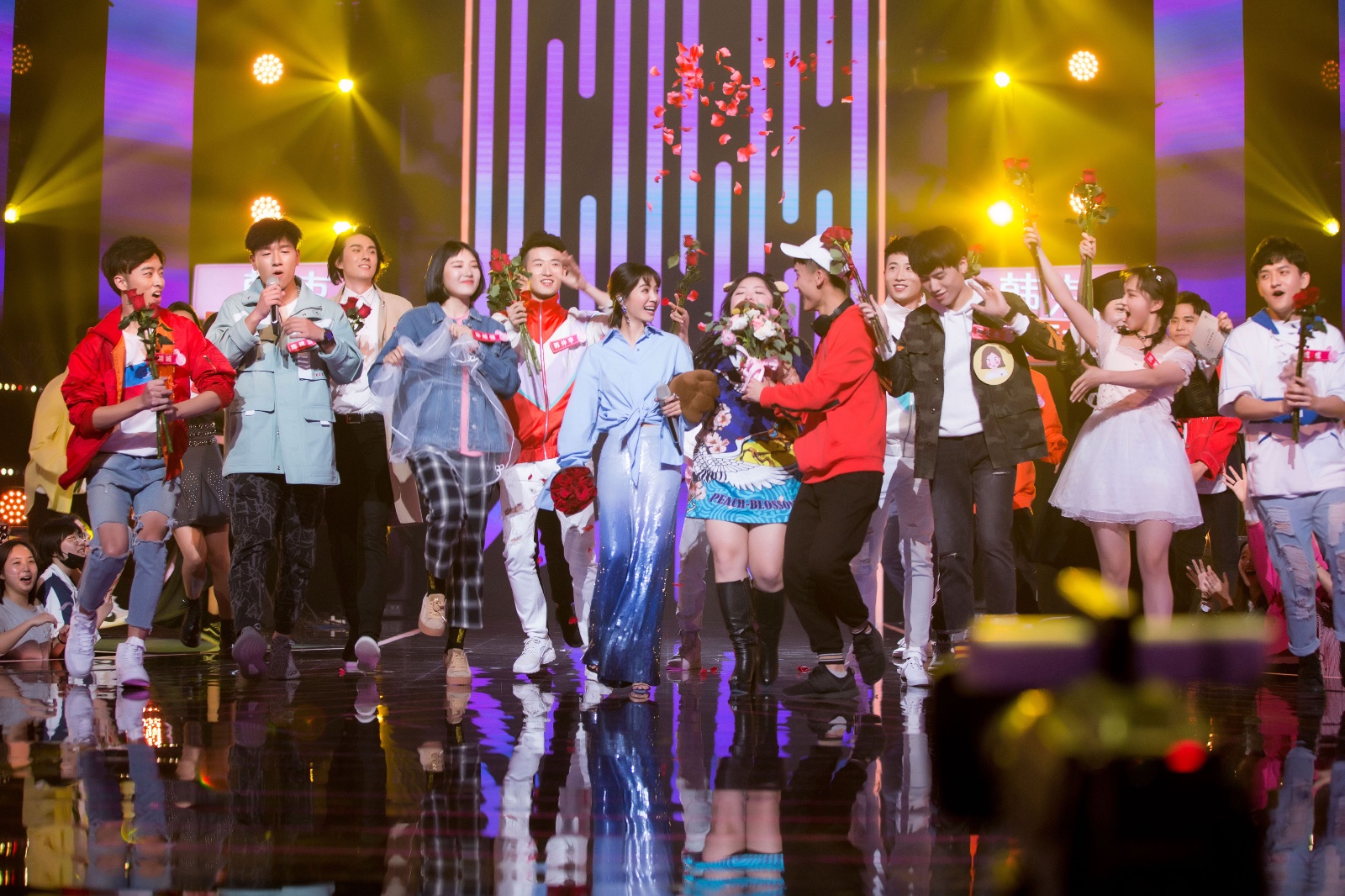 蔡依林合唱人数破节目纪录点燃现场蔡依林笑称:综艺节目是"软肋"