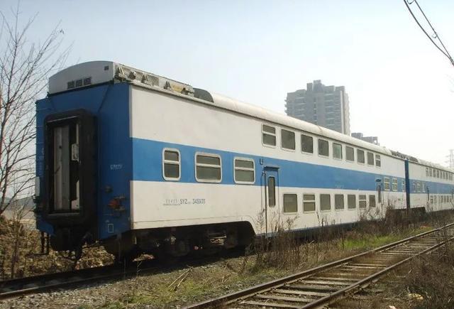 庐山号:主要运行于南昌至九江,只生产了两组的nzj型柴油动车组