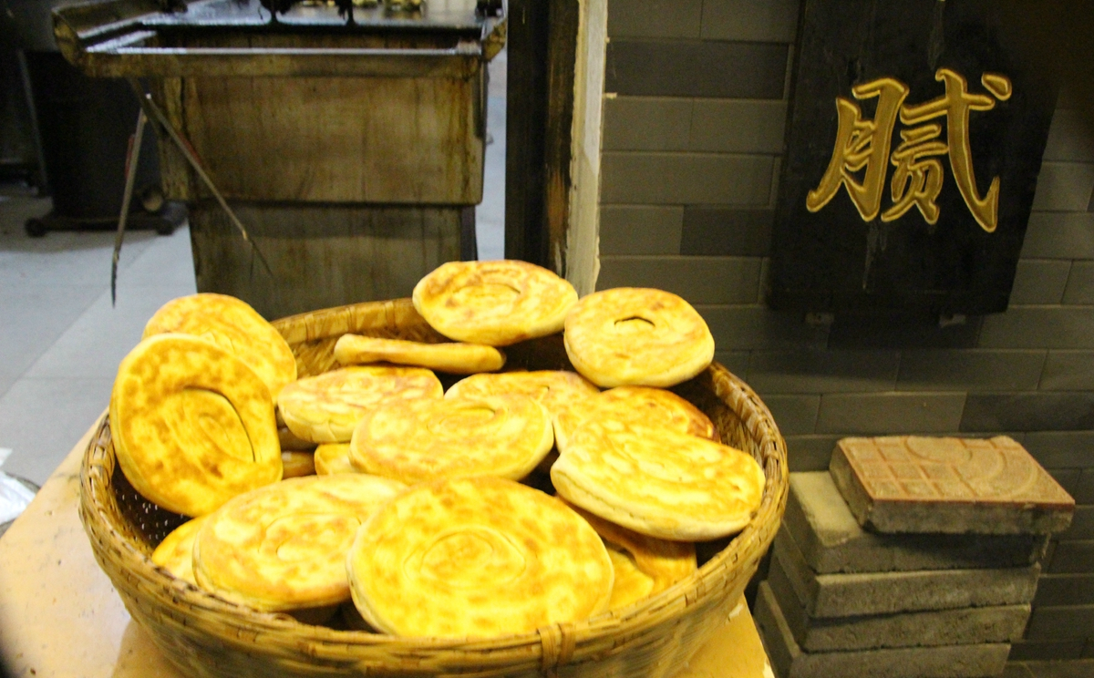 千年火烧馍让舌尖上的文化在洛阳流传