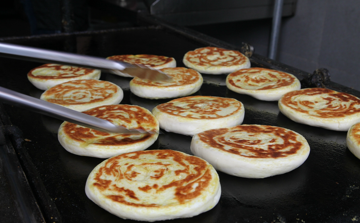 千年火烧馍让舌尖上的文化在洛阳流传