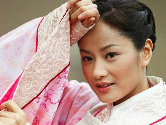 7,瞿颖:瞿颖以"国际超模"的身份出道 ,他是一个从未被明星光环所困扰