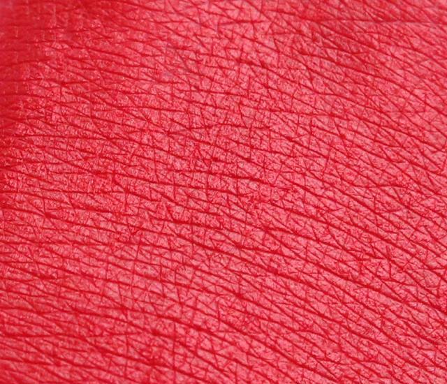 雅诗兰黛新出倾慕哑光唇膏!预测玫红色口红会火,2支热门新色!