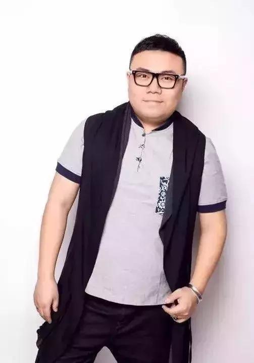 《林中鸟》—葛林将于12月31日空降临汾新百汇