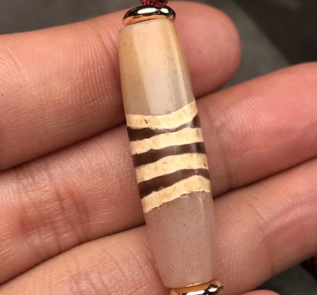 一眼识珠:千年七线天珠看老天珠的鉴定