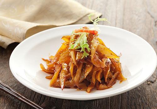 被丢掉的萝卜皮 殊不知是一道美食呢