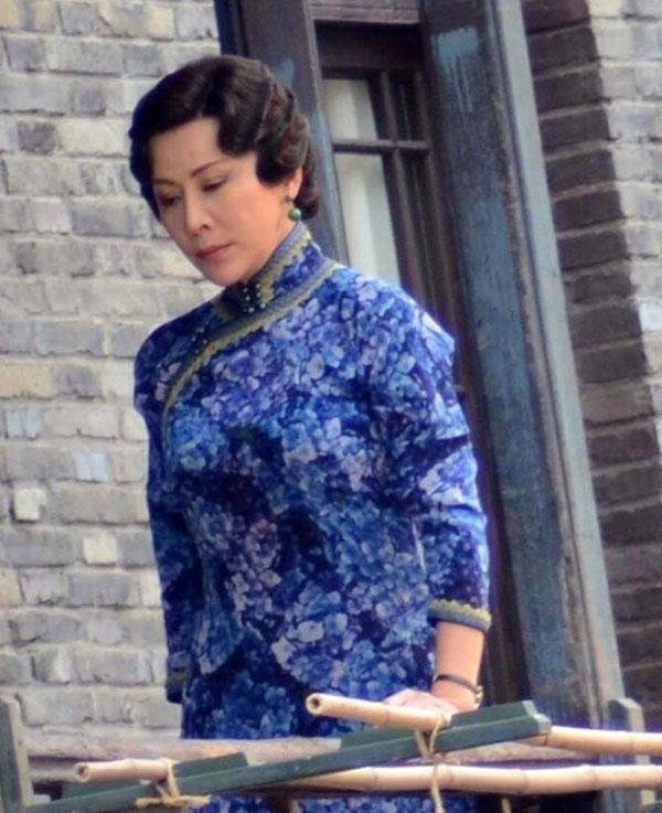 蒋欣再一次胖出新高度,《半生缘》片场路透吓坏众人!