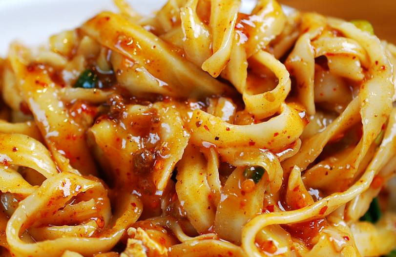 九块钱一碗的勾刀面,讲真的卖20都不贵