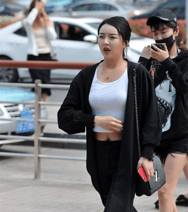 腿粗, 微胖女孩如何穿搭更自然? 还会显得好看一点?