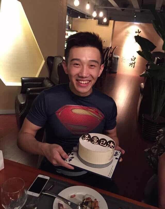 死亡宣告直播间被永封并列入主播黑名单,成斗鱼救卢本伟的棋子!