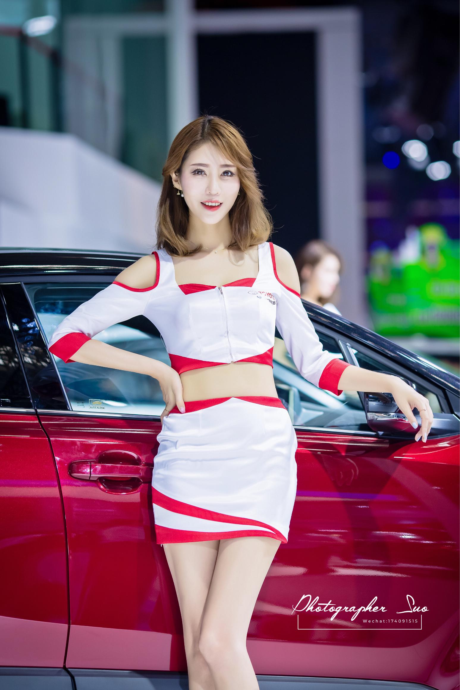 哈尔滨国际车展模特dear宋纯020202cr摄影师小索