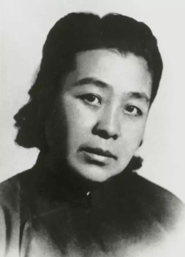 作为学习中国现代文学出身的文学人,丁玲的作品年轻时读过,印象里