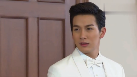 龚泊与楠宁拍婚纱照两人心里却各怀心事