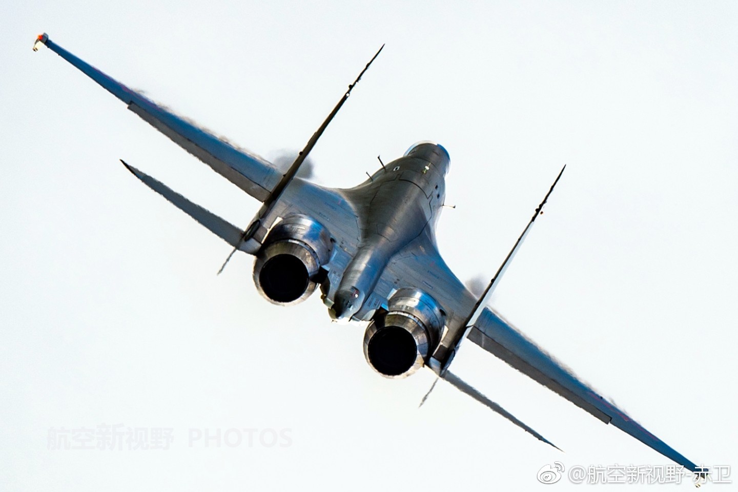 中国空军歼11bs第3次亮相长春大房身机场今年飞行时间最长