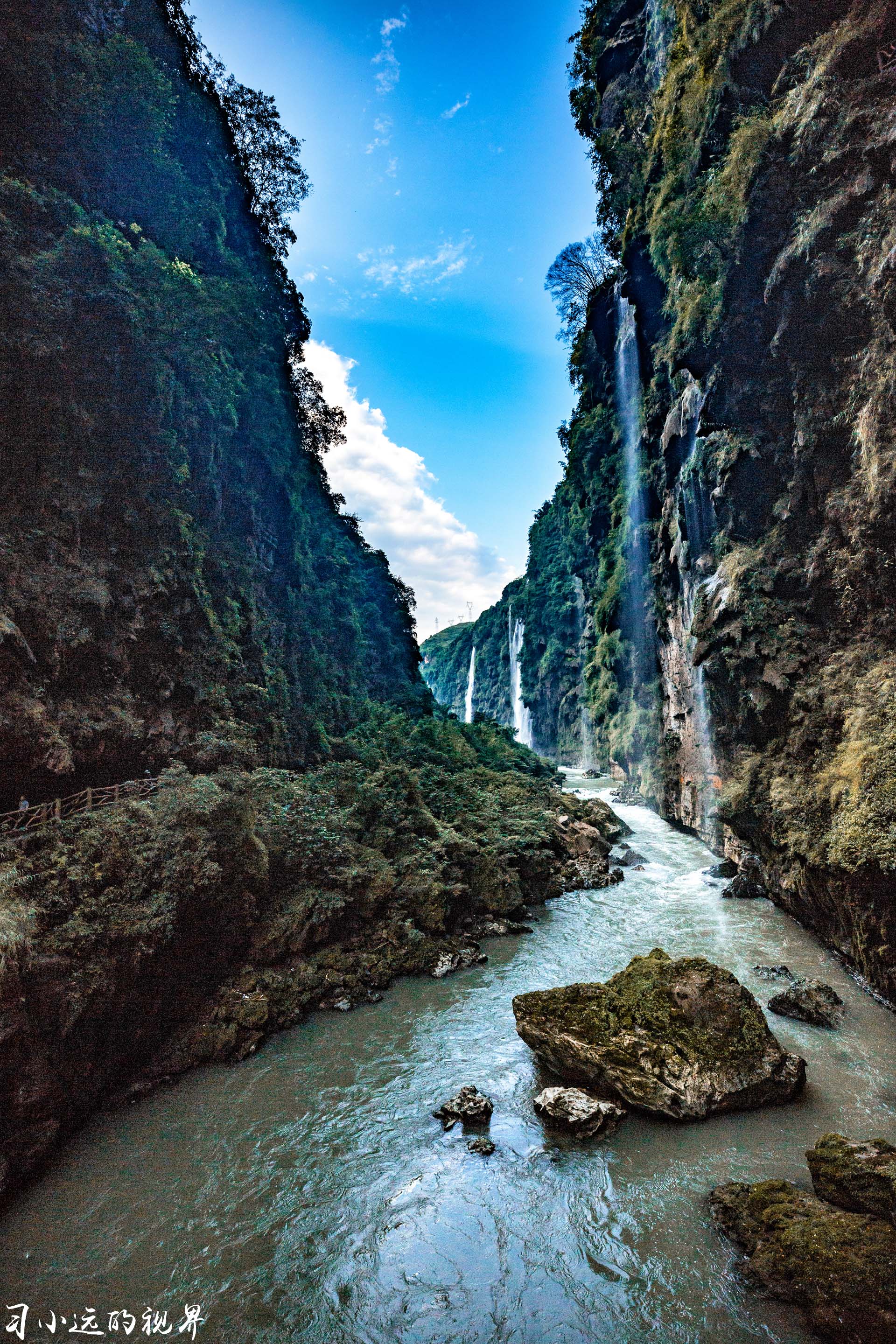 马岭河大峡谷,地球上一道美丽的伤疤|马岭河峡谷|兴义|峡谷_新浪新闻