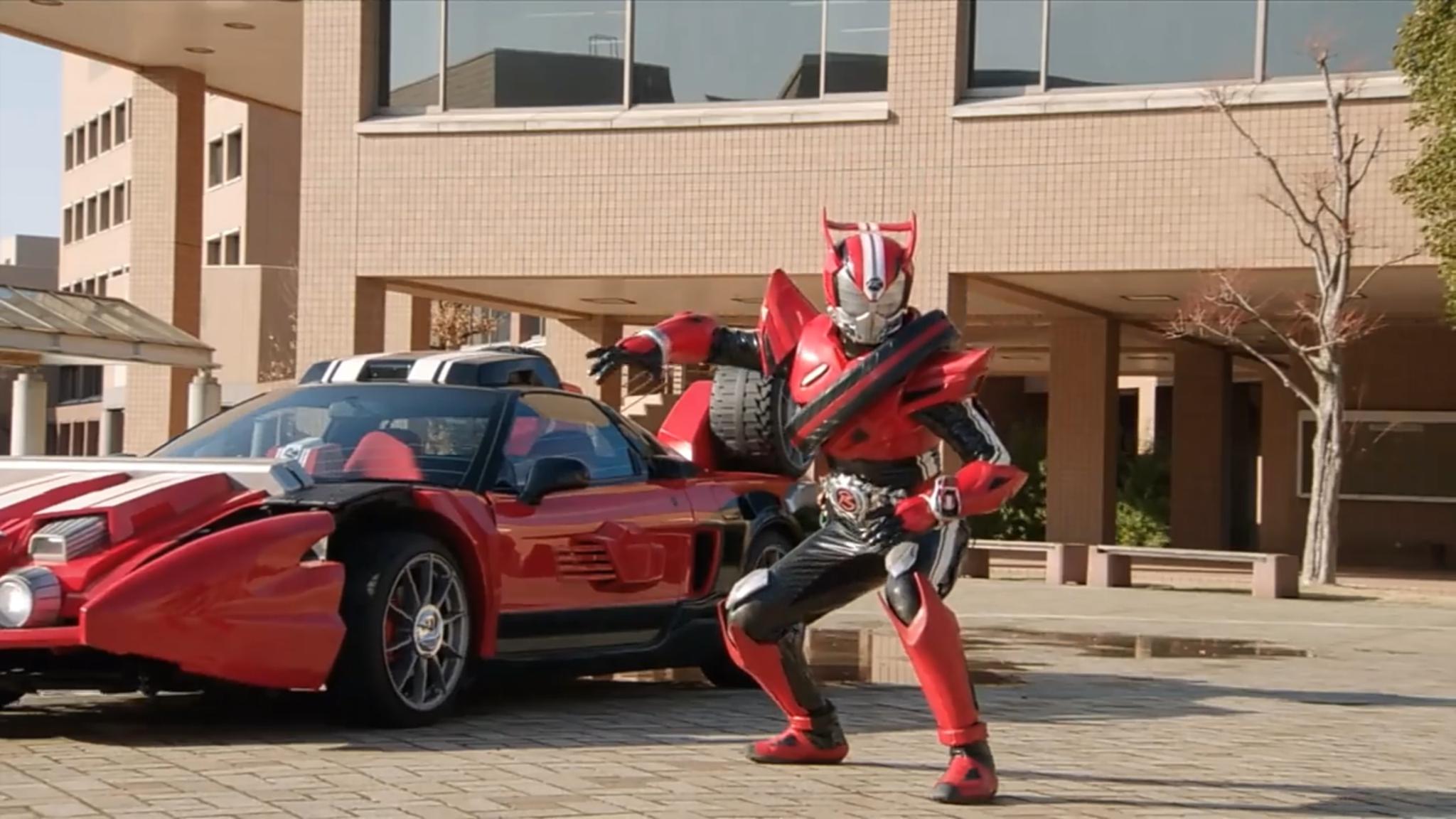 假面骑士也有这么个性的骑士踢,wizard体操踢,build学霸踢?