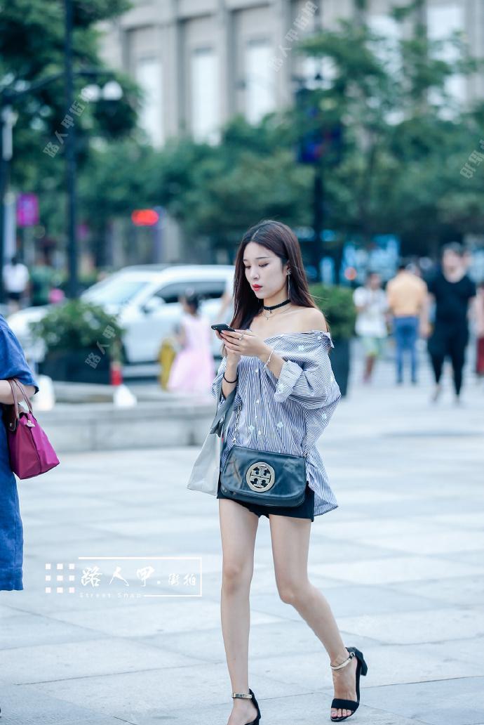 杭州街拍, 个性时尚的路人美女, 人群中的焦点|时尚|街拍|路人_新浪新闻