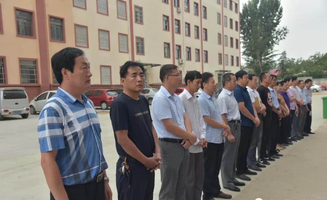 费县第二中学举行竞赛中心成立揭牌仪式