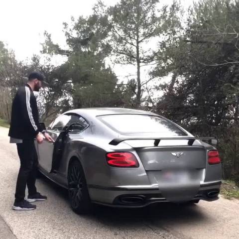 710hp 宾利欧陆gt 性能怪兽 开起来也很舒适 可以说是完美